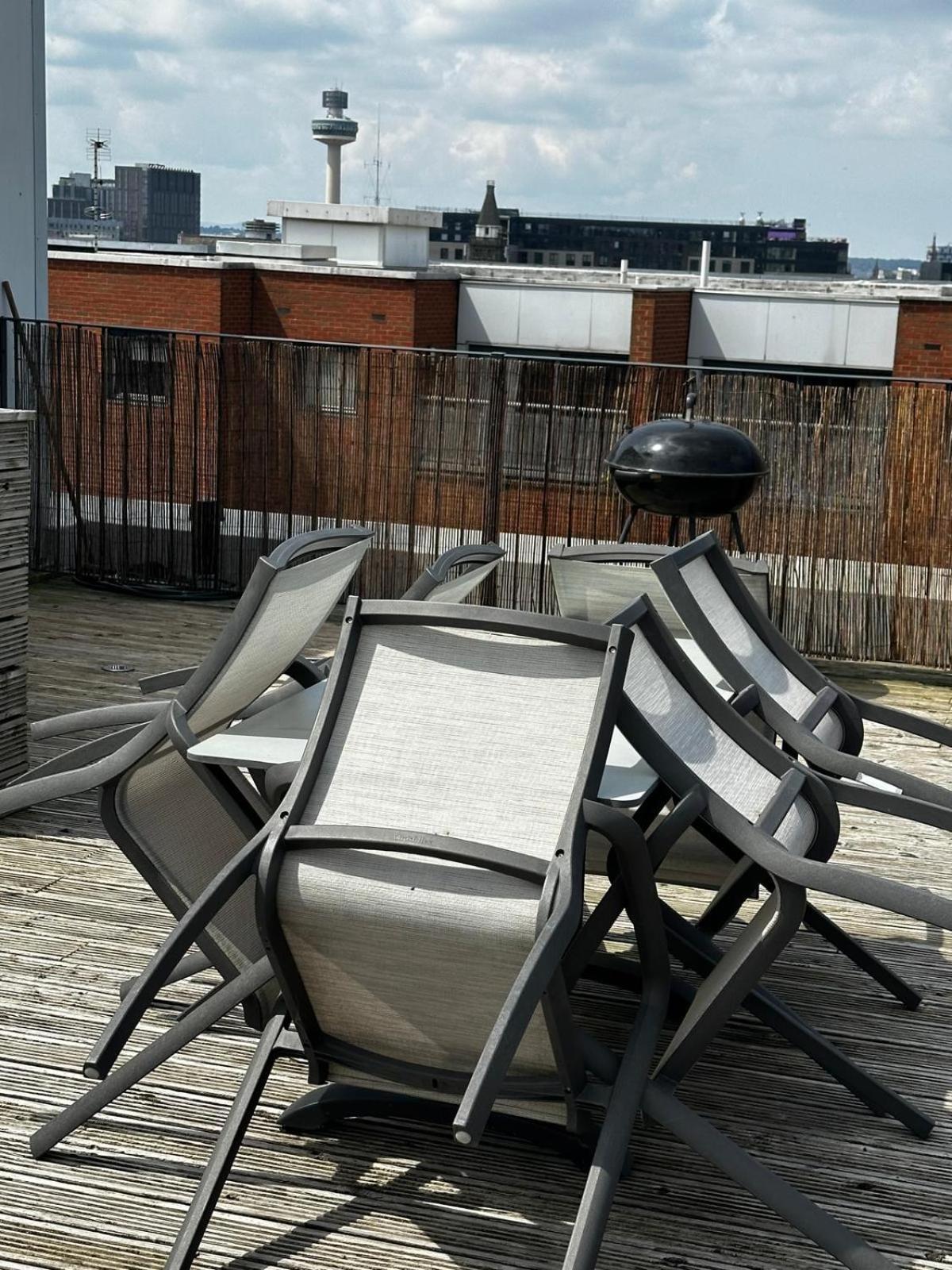 Penthouse - Liverpool City Centre - Nhs Stays - Liverpool Royal Hospital Buitenkant foto